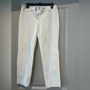 White House black market wintery white pants in excellent condition